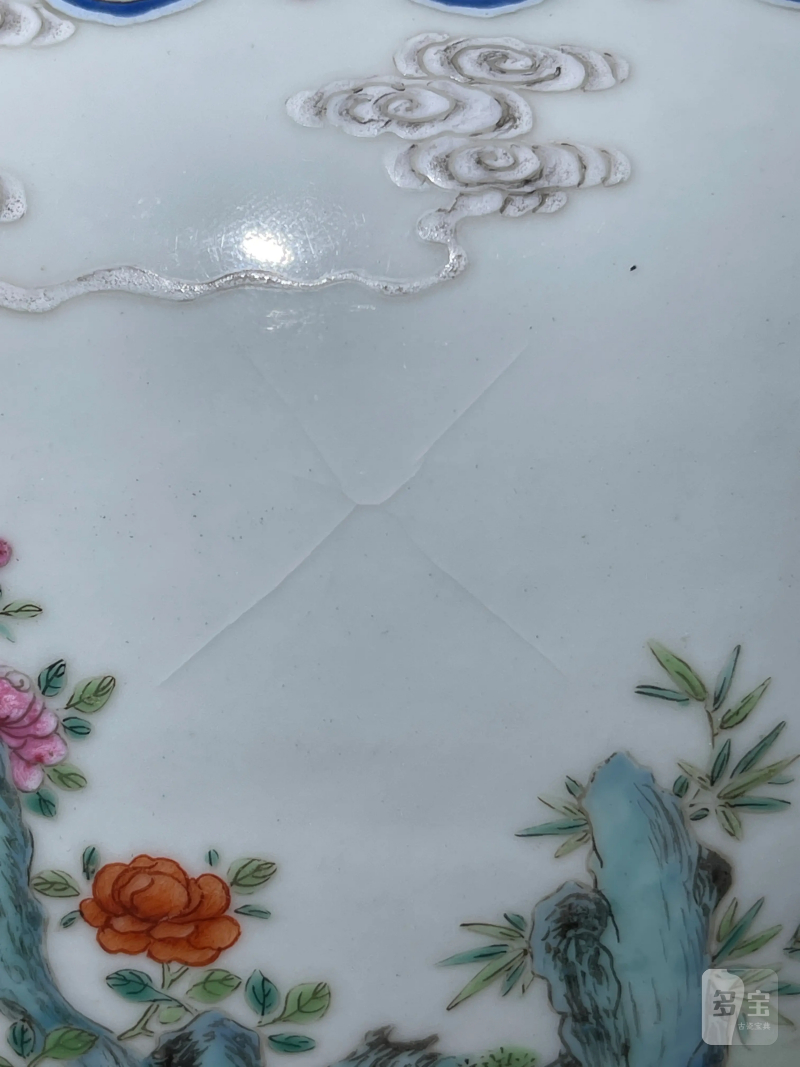 清嘉庆 粉彩婴戏纹瓶 - 图24